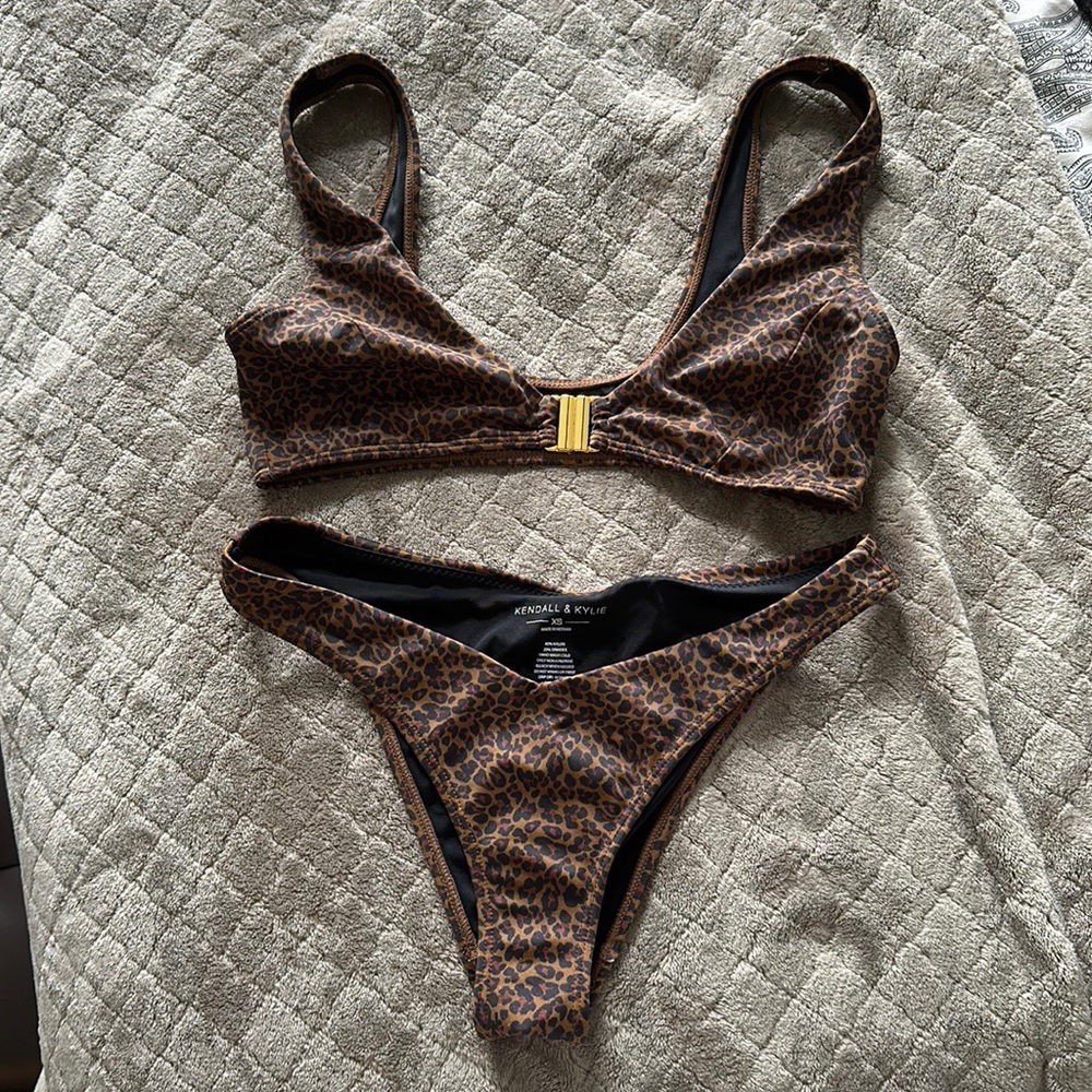 Kendall & Kylie Leopard Bikini